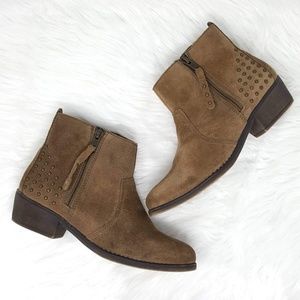 White Mountain Jackie Taupe Suede Stud Booties 6M